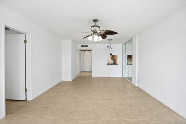 APT-367 - 4500 N Federal Hwy, Condo with 2 bedrooms, 2 bathrooms and null parking in Lighthouse Point FL | Image 11