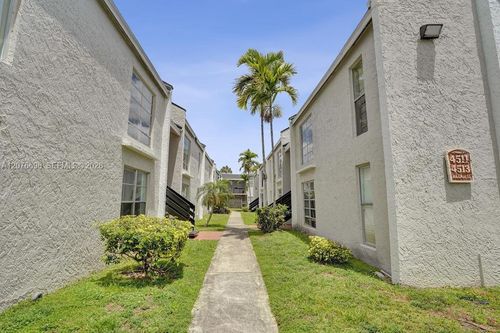 b-4511 Treehouse Ln, Tamarac, FL, 33319-3333 | Card Image