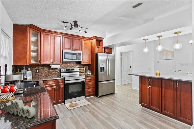 Kitchen | Image 8