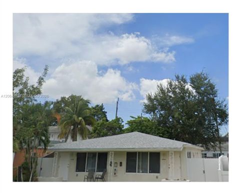 16982-16982 Ne 21st Ave, North Miami Beach, FL, 33162-3306 | Card Image