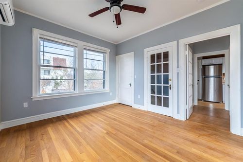 apt-b-3111 Grooms St, Austin, TX, 78705-3091 | Card Image