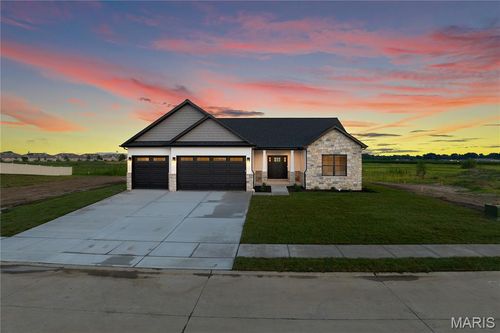 309 Rumsfeld Dr, Troy, IL, 62294-1177 | Card Image