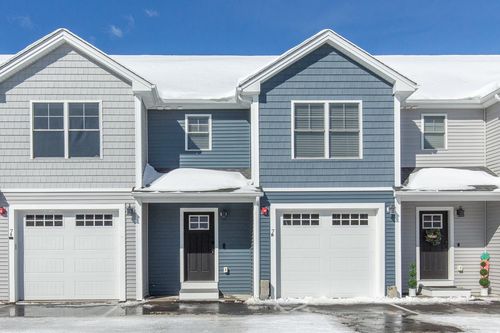 h-7 Dumaine Ave, Nashua, NH, 03063-1028 | Card Image