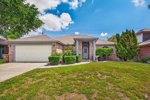 4226 Valley Cir, Corpus Christi, TX, 78413-5725 | Card Image