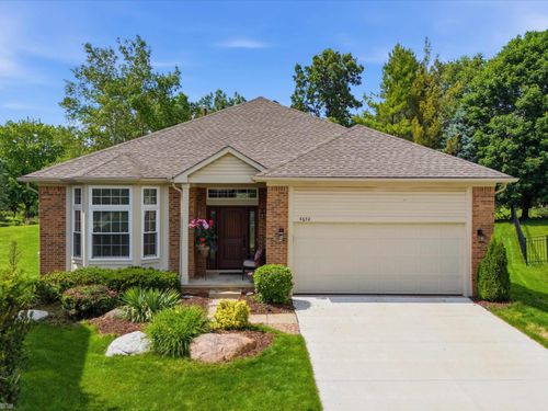 4652 Amberwood Ct, Rochester, MI, 48306-1482 | Card Image