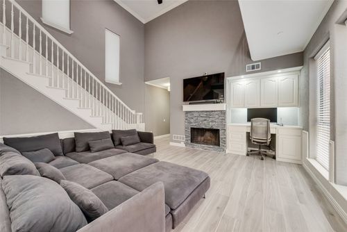 17060 Upper Bay Rd, Addison, TX, 75001-5044 | Card Image