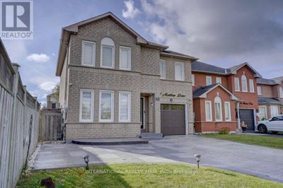 42 Matthew Dr, House other with 4 bedrooms, 3 bathrooms and 5 parking in Woodbridge ON | Image 2