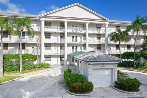 apt-202-3650 Whitehall Dr, West Palm Beach, FL, 33401-1055 | Card Image
