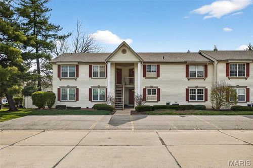 74 Sugar Glen Ct, Saint Peters, MO, 63376-7429 | Card Image