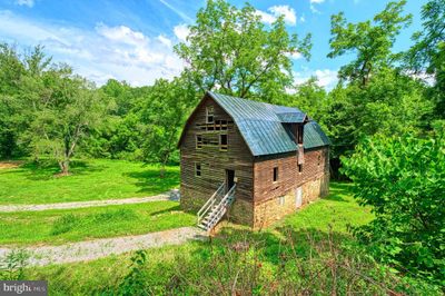 18 Old Mill Rd, Home with 0 bedrooms, 0 bathrooms and null parking in WASHINGTON VA | Image 2