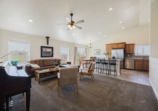 380 Valley Bend Dr, House other with 5 bedrooms, 3 bathrooms and null parking in Spring Creek NV | Image 6