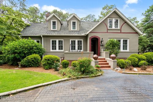 132 Longleaf Rd, Southern Pines, NC, 28387-2832 | Card Image