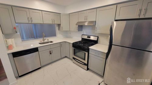 701 Woodbridge Commons Way, Iselin, NJ, 08830-3025 | Card Image