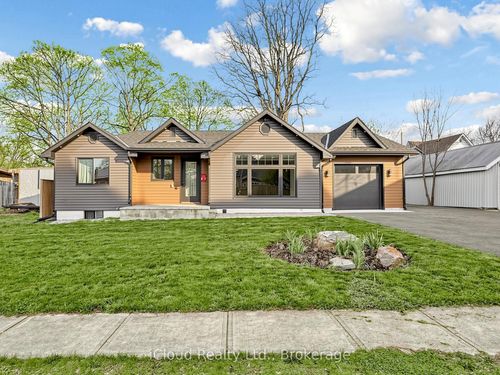 47 Church St, Jarvis, ON, N0A1J0 | Card Image
