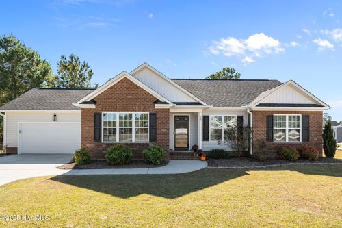 58 Buccaneer Cir, Washington, NC, 27889-9685 | Card Image