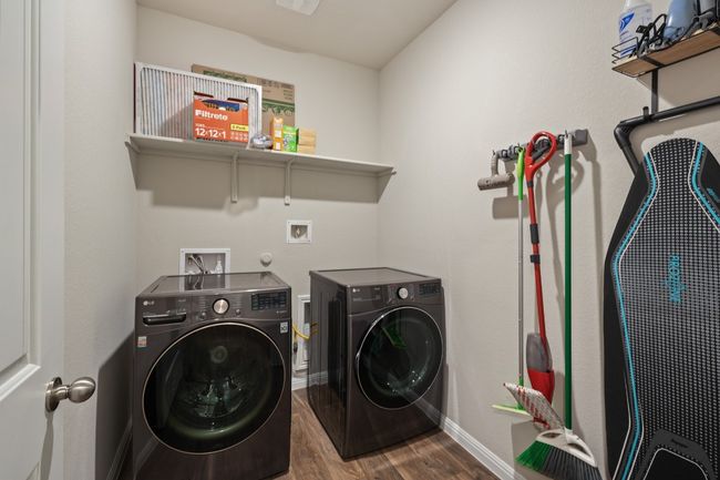 Spacious laundry room. Washer/ Dryer convey | Image 22