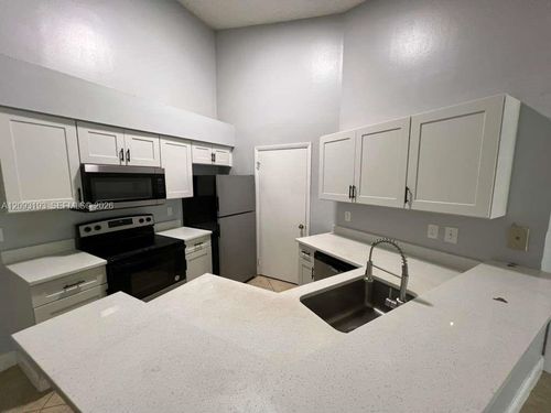 1018-9999 Summerbreeze Dr, Sunrise, FL, 33322-5880 | Card Image