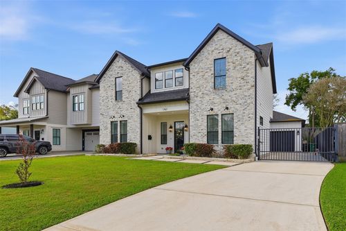 1767 De Milo Dr, Houston, TX, 77018-1805 | Card Image