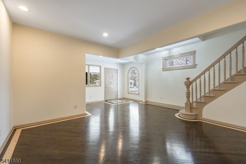 302 Walnut Ave, Cranford, NJ, 07016-2908 | Card Image