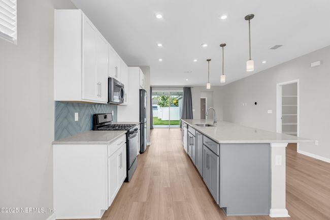 575 Buttonwood Loop, House other with 3 bedrooms, 2 bathrooms and null parking in Yulee FL | Image 18