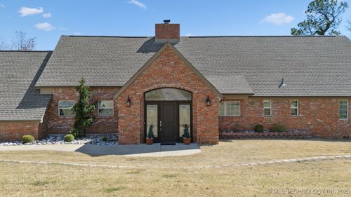 122 Osage Ridge Dr, Sand Springs, OK, 74063-8123 | Card Image