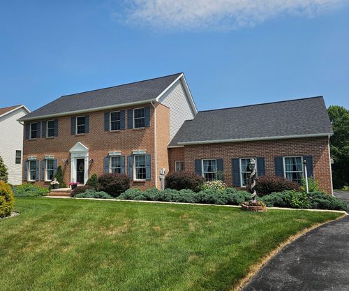6437 Bellhurst Dr, CHAMBERSBURG, PA, 17202-8598 | Card Image