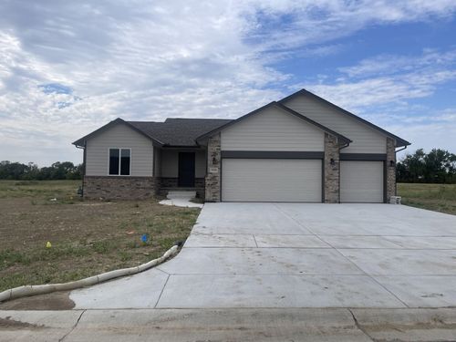 2224 E Arrowhead St, Andover, KS, 67002 | Card Image