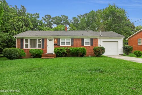2100 Opal St, New Bern, NC, 28560-3428 | Card Image