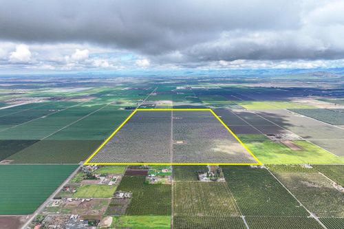 22198 Road 180, Lindsay, CA, 93247-9763 | Card Image