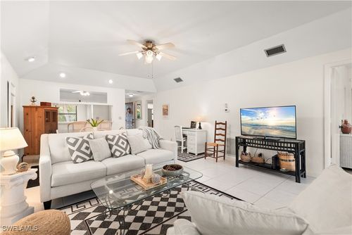 e204-1833 Courtyard Way, NAPLES, FL, 34112-9309 | Card Image