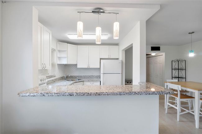 373 - 373 Tilford R, Condo with 1 bedrooms, 2 bathrooms and null parking in Deerfield Beach FL | Image 6