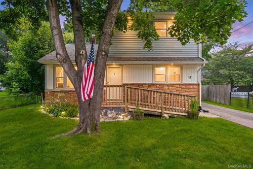 35 Lake Dr, Greenwood Lake, NY, 10925-2709 | Card Image