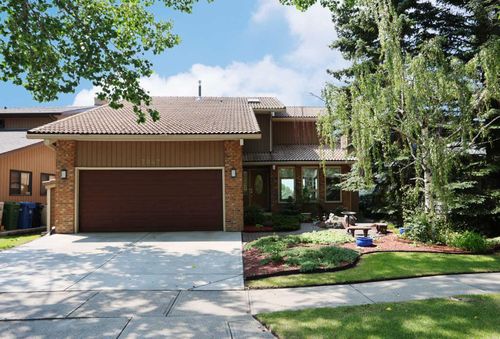7047 Edgemont Drive Nw, Calgary, AB, T3A2H9 | Card Image