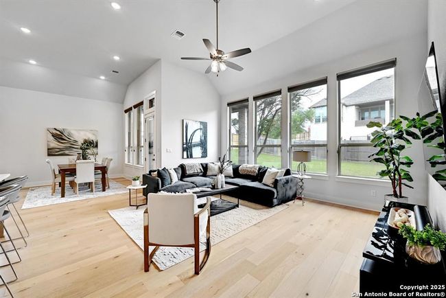 422 Quiet Oak Rd, House other with 4 bedrooms, 5 bathrooms and null parking in San Marcos TX | Image 10