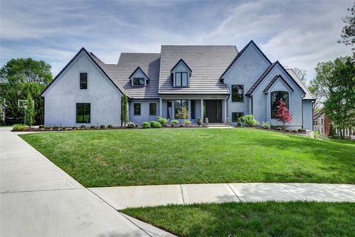 11413 Manor Rd, Leawood, KS, 66211-2930 | Card Image