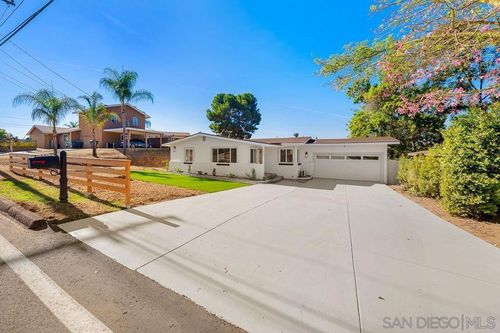 1225 S Citrus Ave, Escondido, CA, 92027 | Card Image