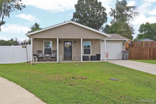 1004 Allenview Dr, Jackson, MO, 63755-3851 | Card Image