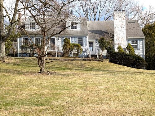 2139 Northwest Dr, North Huntingdon, PA, 15642-2809 | Card Image