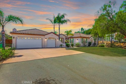 731 Oak Glade Dr, Fallbrook, CA, 92028-3695 | Card Image