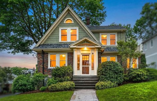 50 Cerdan Ave, Boston, MA, 02132-7837 | Card Image