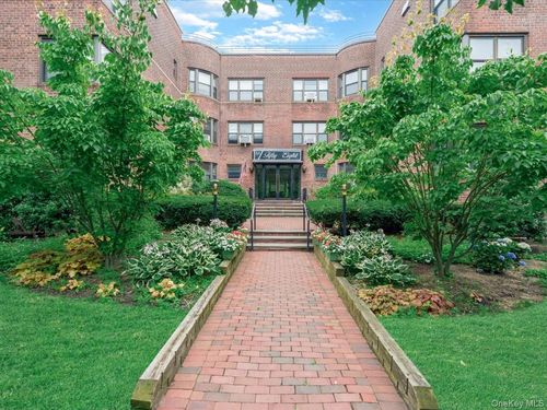 1d-58 Grace Ave, Great Neck, NY, 11021-2628 | Card Image
