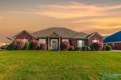 119 Misty Morn Ln, Huntsville, AL, 35811-8688 | Card Image