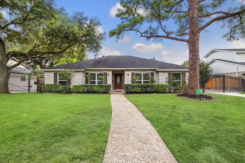 10211 Olympia Dr, Houston, TX, 77042-2931 | Card Image