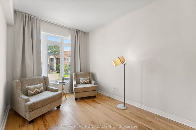 57 Littleriver Crt, House attached with 4 bedrooms, 4 bathrooms and 3 parking in Vaughan ON | Image 9