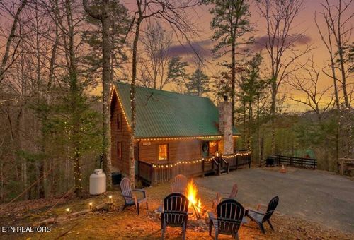 1247 Secona Way, Sevierville, TN, 37876 | Card Image