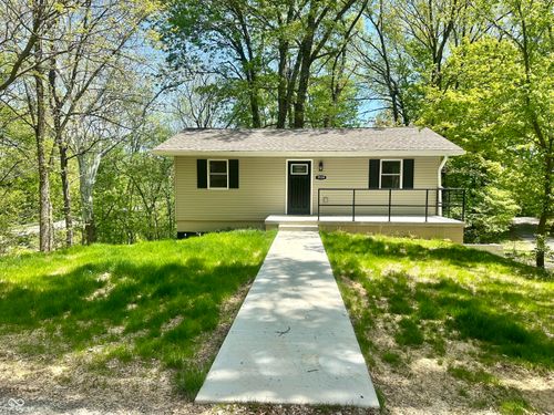 11934 S State Road 47, Waveland, IN, 47989-8106 | Card Image