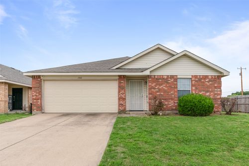1300 Castle Ridge Rd, Fort Worth, TX, 76140-5749 | Card Image