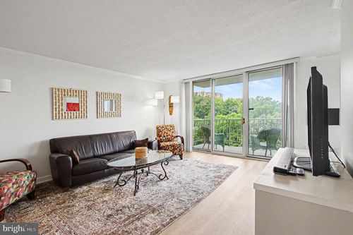 1000-2059 Huntington Ave, ALEXANDRIA, VA, 22303-1615 | Card Image