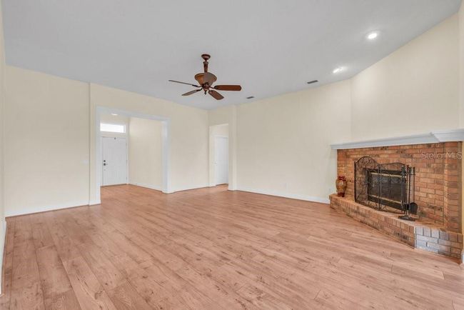 10510 Lithia Estates Dr, House other with 3 bedrooms, 2 bathrooms and null parking in LITHIA FL | Image 16