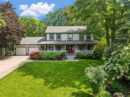 18689 Aztec Dr, Spring Lake, MI, 49456-9428 | Card Image